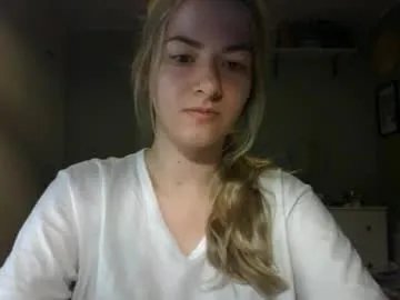 rosie_june from Chaturbate