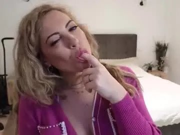 ruby_fit from Chaturbate