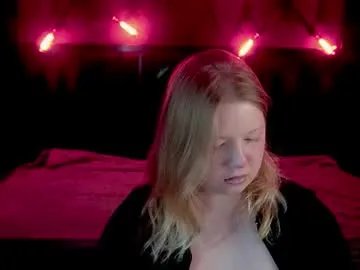 tinkerrbelll from Chaturbate