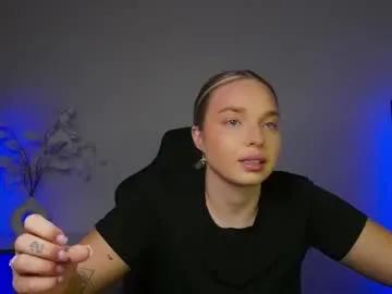 Admire Chaturbate's Viollasinzz viollasinzz from Chaturbate