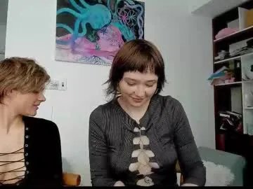 witches_curves from Chaturbate