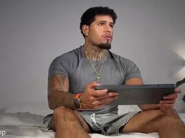 Join amazing escort Yamp_bigcock yamp_bigcock from Chaturbate