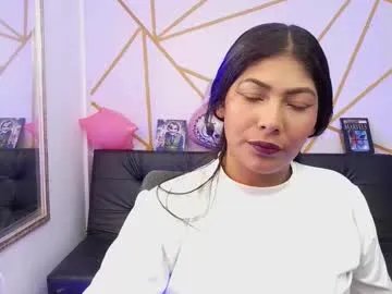 yvanna__smith from Chaturbate