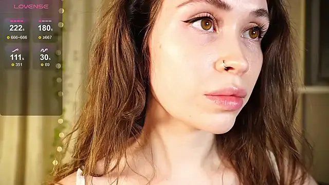 alma_yammy from StripChat