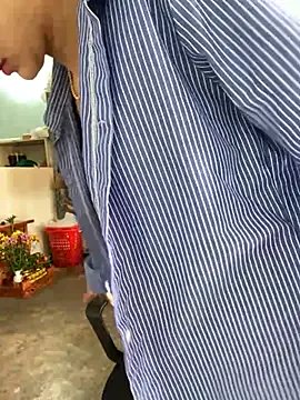 Bonne_wet from StripChat