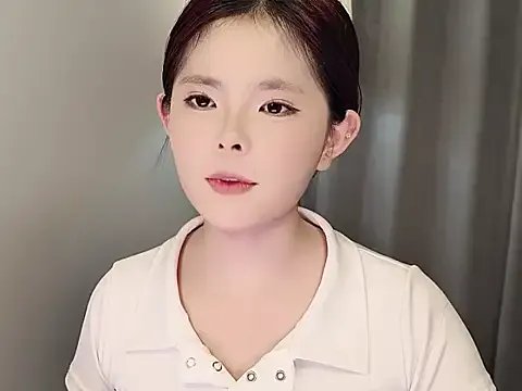 cherry-_-cherry from StripChat