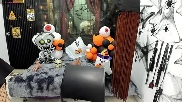 criss_21_ from StripChat