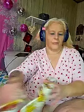 DavisDesires from StripChat