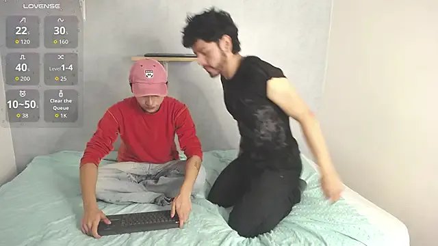 Eliotkinky from StripChat