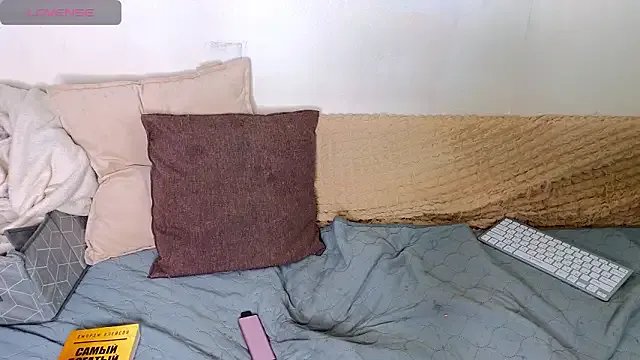 emilytrays from StripChat