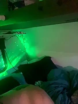 Amazing Favoritestepsis wants you to fuck their body now favoritestepsis from StripChat