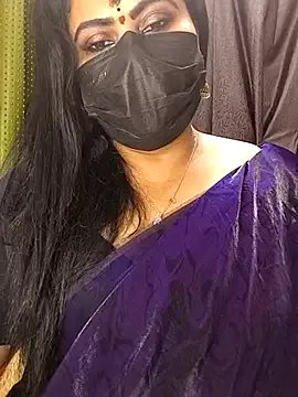 Honey-flowerr from StripChat