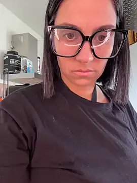 LaPetiteKim from StripChat