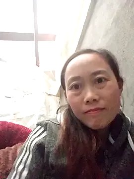 lemon-beo from StripChat