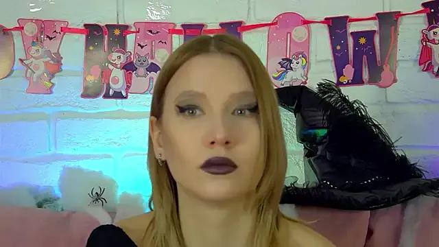 Naked LiliLinn from StripChat LiliLinn from StripChat