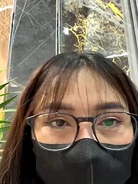 Linh_2004 from StripChat