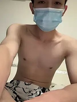 llkiki from StripChat