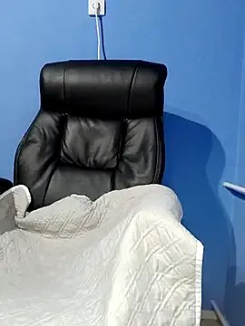 Lora85 from StripChat