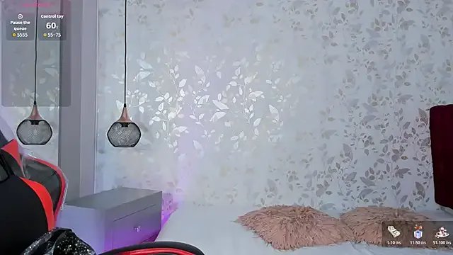 Luciaoregon from StripChat