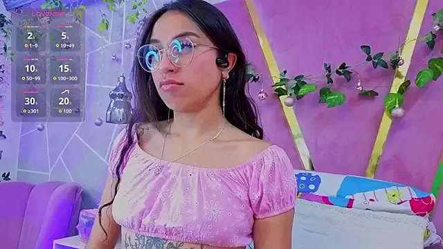 MadyJackson from StripChat