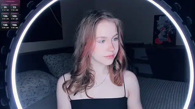 MaliaBourraine from StripChat