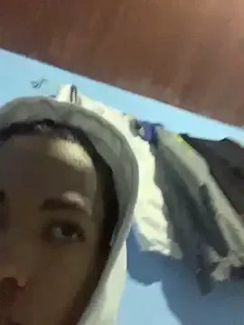 mondacuo3000 from StripChat