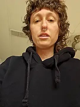 mossy_kiss from StripChat