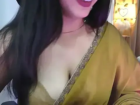 NotySuku from StripChat