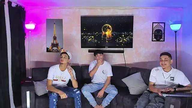 Oficial_KingOfHeavens from StripChat