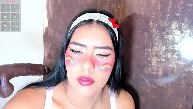 pocahontas_lantina from StripChat