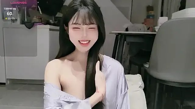 sansan-666 from StripChat