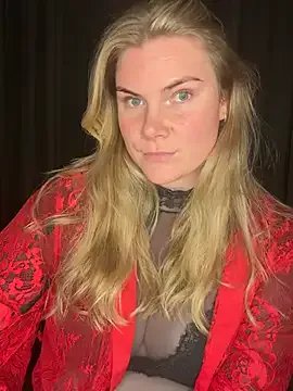 SexyBlondJoanna from StripChat