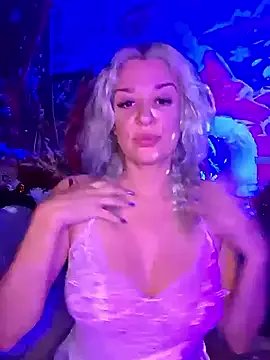 SpicyVicky from StripChat