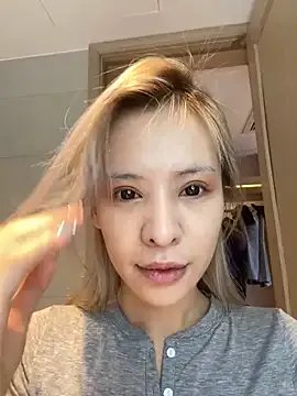 Sunflower-77 from StripChat