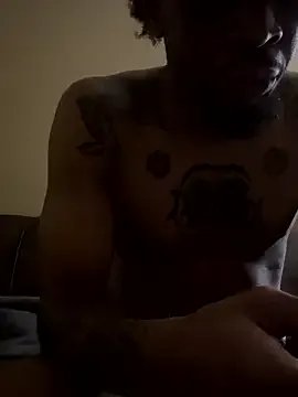 thefreakscomeoutatnight from StripChat
