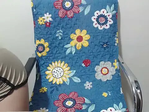 Wet_oliviaxxx from StripChat